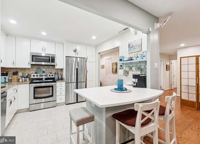Property at 7425 Democracy Blvd #14, Bethesda, MD 20817, 2 beds, 2 baths