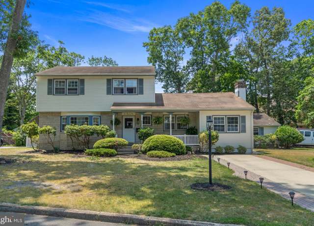 Property at 405 Frances Ave, Linwood, NJ 08221, 4 beds, 1.5 baths