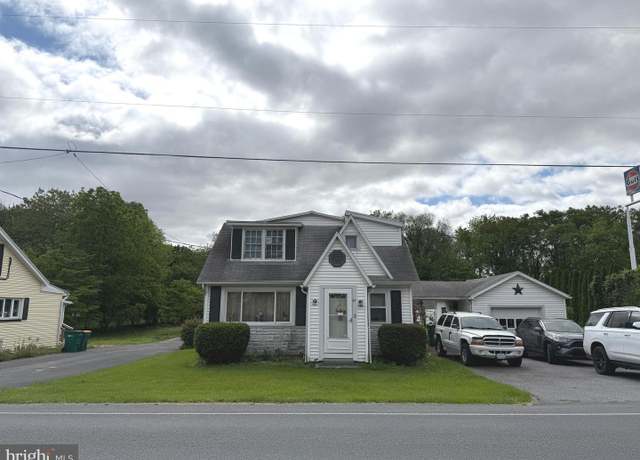 Property at 67 Fairfield St, Carlisle, PA 17013, 3 beds, 1 bath