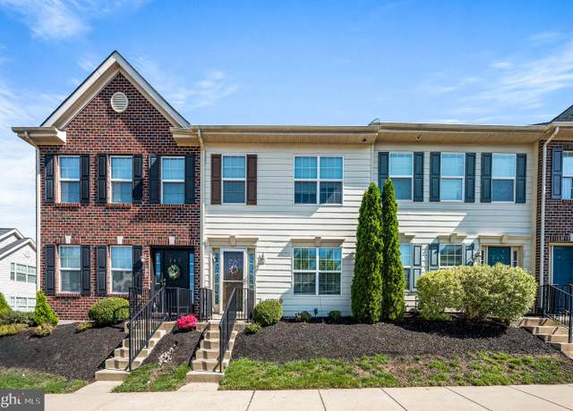 Property at 243 Peach St, Pottstown, PA 19464, 3 beds, 2.5 baths