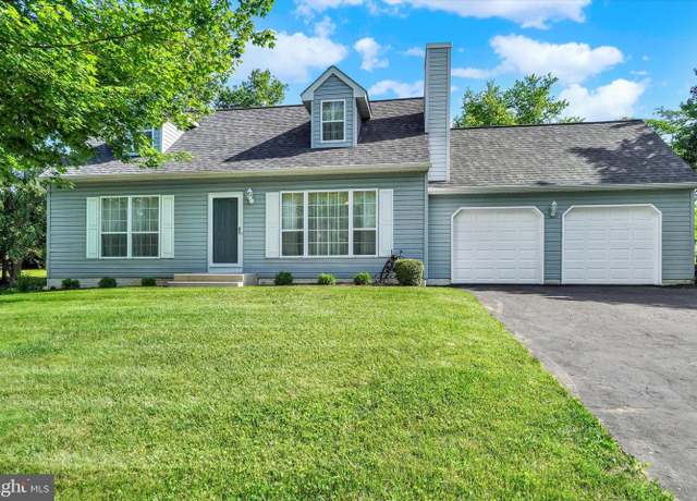 Property at 140 Hershey Cir, Stewartstown, PA 17363, 4 beds, 2 baths