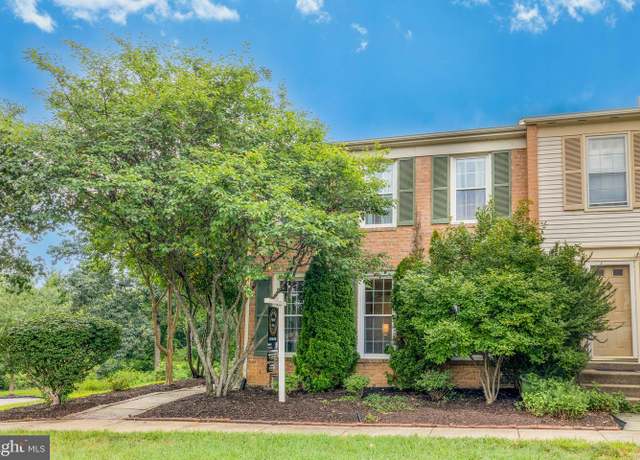 Property at 5632 Ridge View Dr, Alexandria, VA 22310, 3 beds, 3 baths