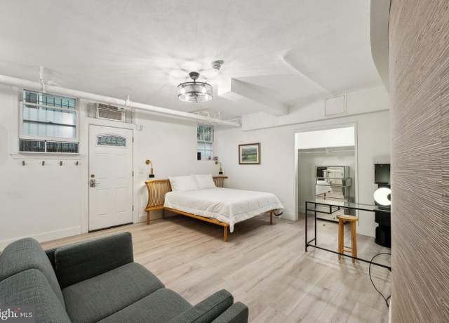 Property at 3039 Macomb St NW Unit 3A, Washington, DC 20008, 1 bed, 1 bath