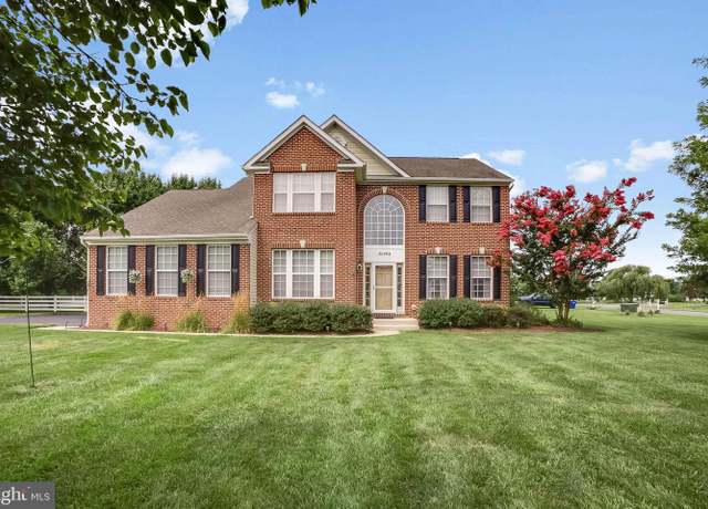 Property at 30994 Pine Tree Ct, Millsboro, DE 19966, 4 beds, 2.5 baths