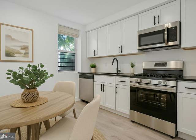 Property at 44 S Schroeder St, Baltimore, MD 21223, 4 beds, 2.5 baths