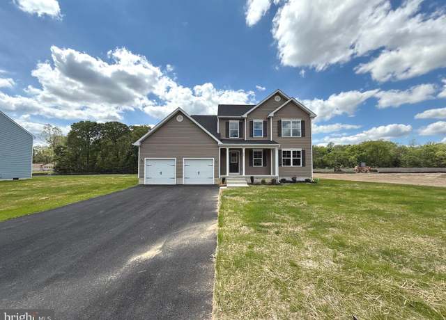 Property at 844 Chapel Dr, Vineland, NJ 08361, 4 beds, 3 baths