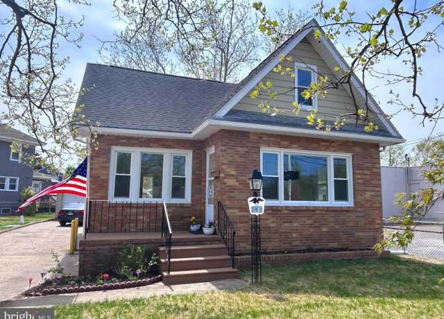 Property at 836 E Broad St, Gibbstown, NJ 08027, 3 beds, 1 bath
