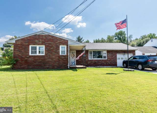 Property at 88 Memorial Ave, Gibbstown, NJ 08027, 3 beds, 1.5 baths