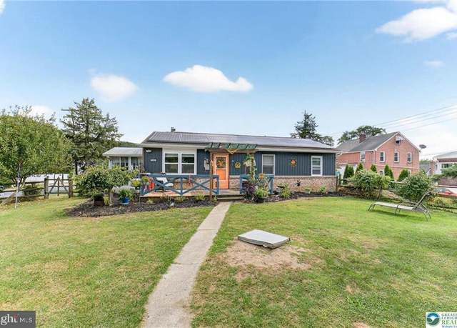 Property at 1305 Carsonia Ave, Reading, PA 19606, 3 beds, 1 bath