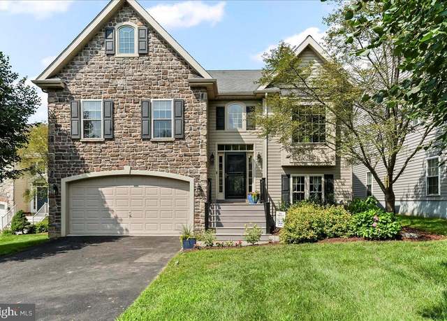 Property at 104 Daniel Dr, Avondale, PA 19311, 4 beds, 3 baths