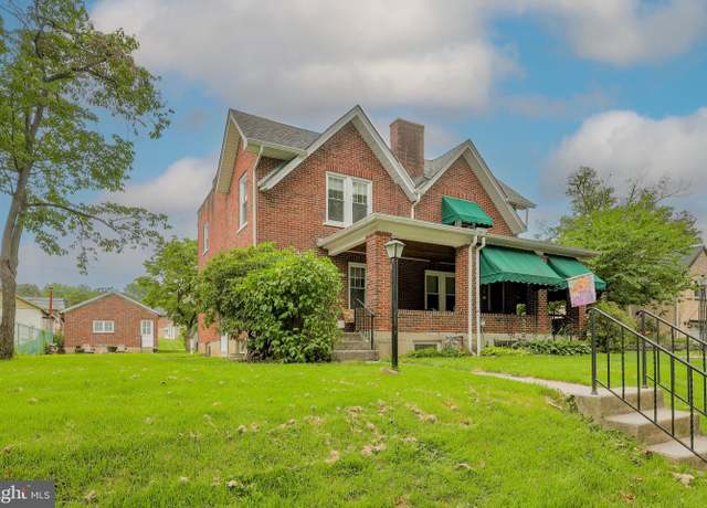Property at 542 Evergreen St, Emmaus, PA 18049, 2 beds, 1.5 baths