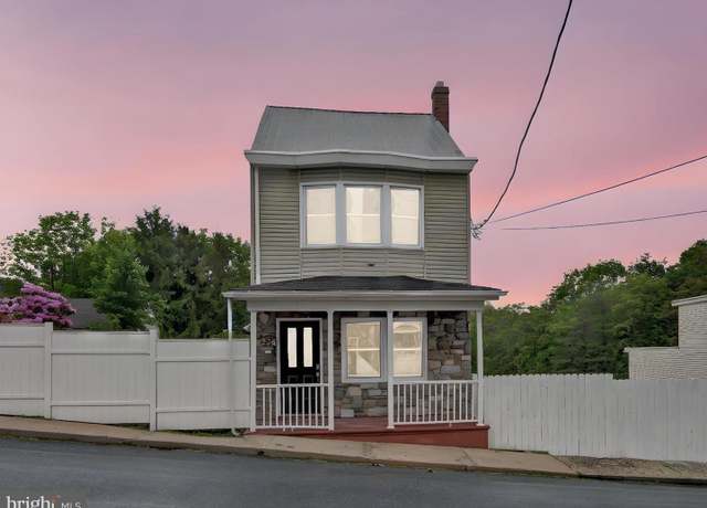 Property at 526 Pine Hill St, Minersville, PA 17954, 5 beds, 1.5 baths