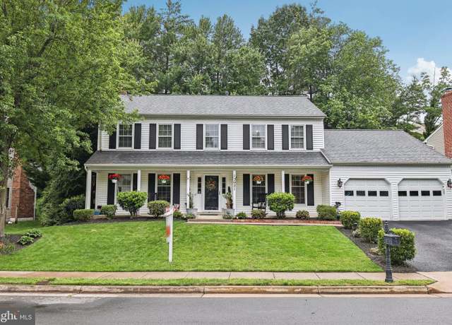 Property at 13921 Marblestone Dr, Clifton, VA 20124, 4 beds, 3.5 baths