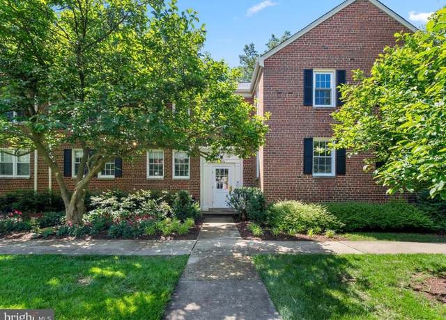 Property at 6727 W Wakefield Dr Unit A2, Alexandria, VA 22307, 2 beds, 1 bath