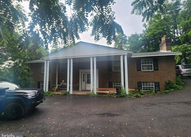 Property at 95 N Hodson St, Fort Ashby, WV 26719, 3 beds, 2.5 baths