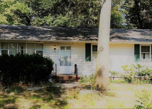 Property at 177 Ritchie Hwy, Severna Park, MD 21146, 3 beds, 1 bath