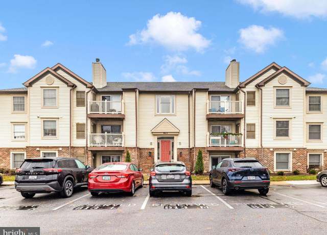 Property at 813 Stratford Way Unit M, Frederick, MD 21701, 2 beds, 1 bath