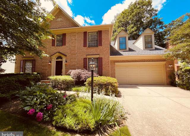 Property at 7906 Plum Creek Dr, Gaithersburg, MD 20879, 4 beds, 4.5 baths
