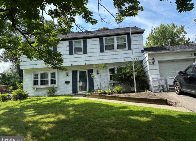 Property at 15763 Pointer Ridge Dr, Bowie, MD 20716, 4 beds, 2.5 baths