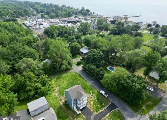 Property at 419 Kentmorr Rd, Stevensville, MD 21666, 4 beds, 3.5 baths