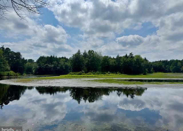 Property at 4320 Lake Nescochague Dr, Hammonton, NJ 08037