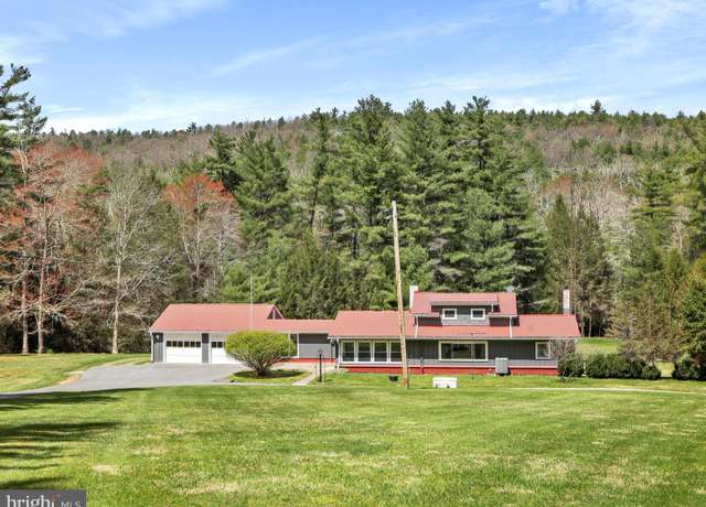Property at 2236 Pine Grove Rd, Fayetteville, PA 17222, 4 beds, 2 baths