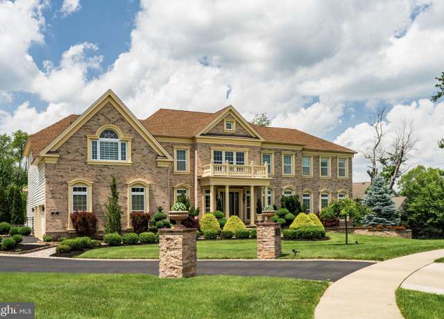 Property at 26 Oxford Dr, Ivyland, PA 18974, 5 beds, 7 baths