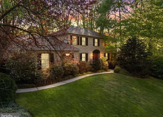 Property at 5 Radburn Ln, Landenberg, PA 19350, 4 beds, 3.5 baths