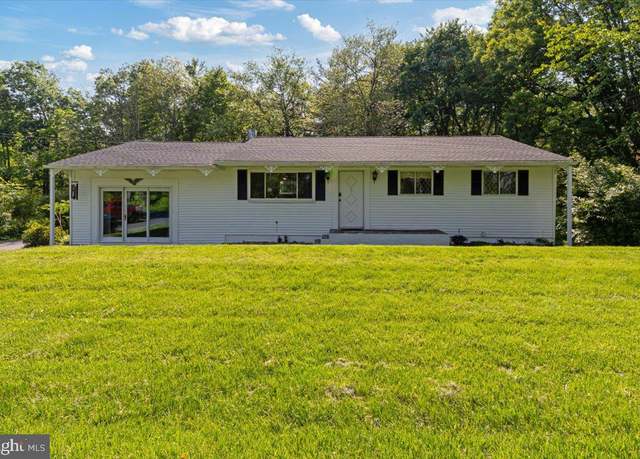 Property at 297 Killian Rd, Honey Brook, PA 19344, 3 beds, 1 bath