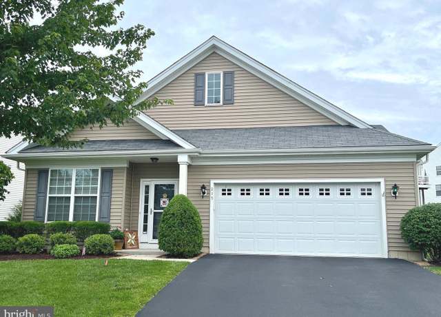 Property at 215 Gaston Ln, Coatesville, PA 19320, 2 beds, 2 baths