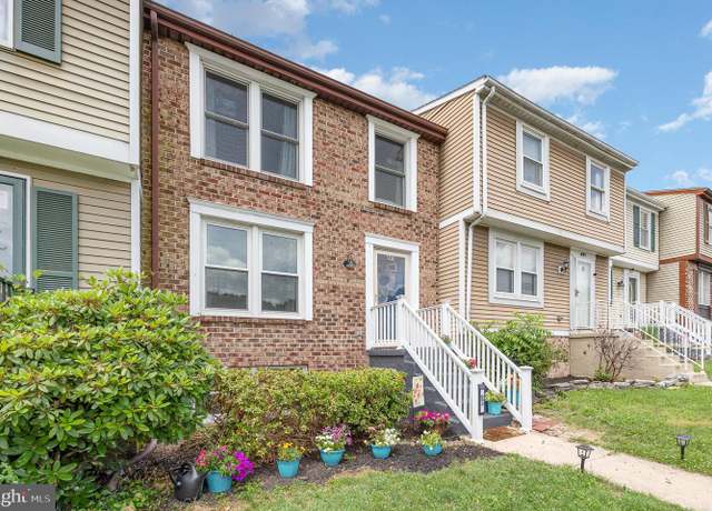 Property at 693 S 82nd St, Harrisburg, PA 17111, 3 beds, 1.5 baths