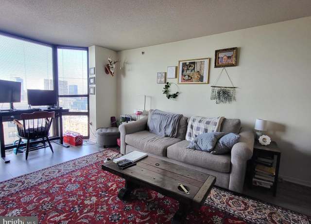 Property at 2020 Walnut St Unit 21K, Philadelphia, PA 19103, 1 bed, 1 bath