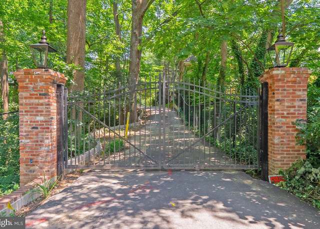 Property at 4019 N Randolph St, Arlington, VA 22207
