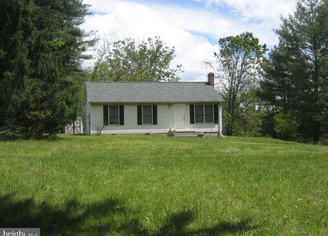 Property at 5625 Keyser Rd, Hume, VA 22639, 3 beds, 1 bath