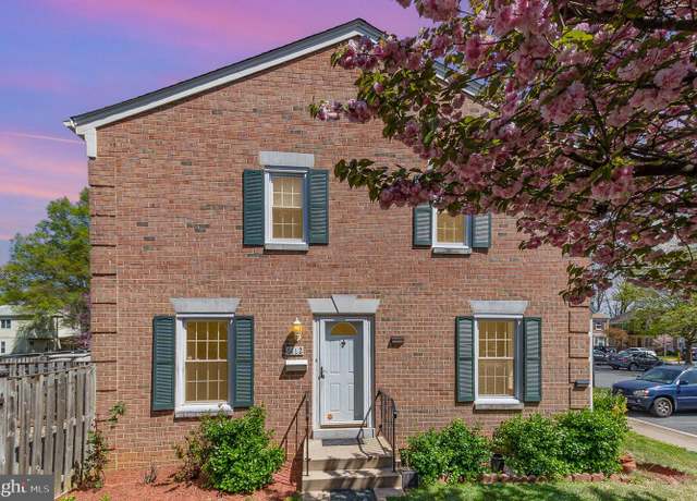 Property at 6412 Franconia Ct, Springfield, VA 22150, 3 beds, 3 baths