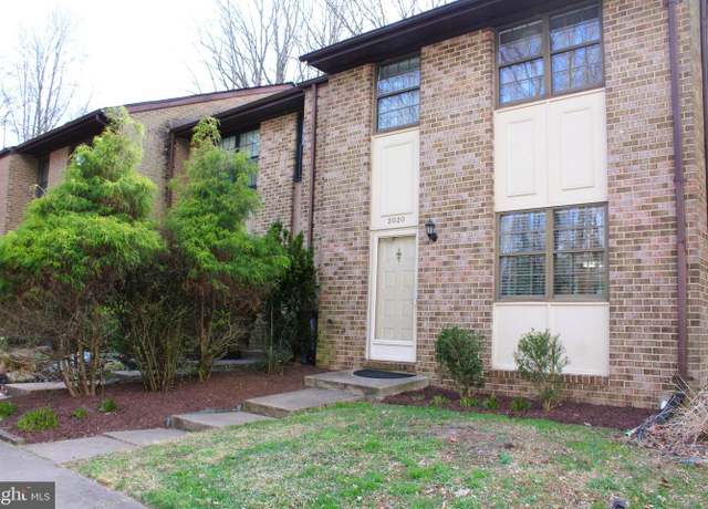 Property at 2020 Headlands Cir, Reston, VA 20191, 3 beds, 3.5 baths