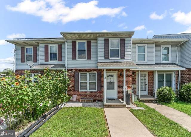 Property at 3 E Perpen Ct, Newark, DE 19702, 3 beds, 2.5 baths