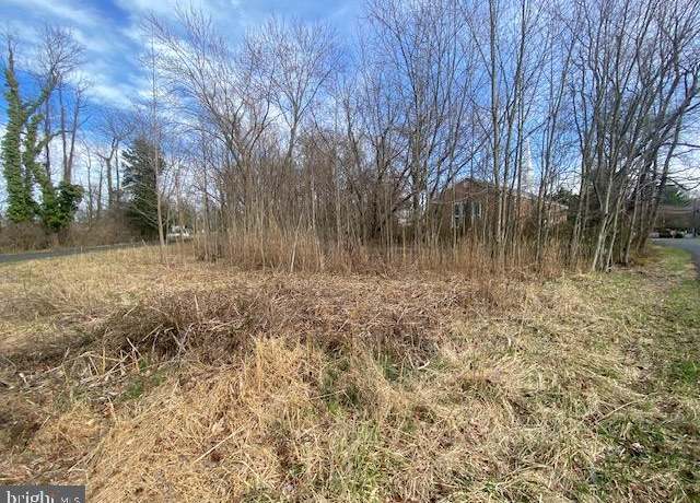 Property at 1027 Old Turkey Point Rd, Edgewater, MD 21037
