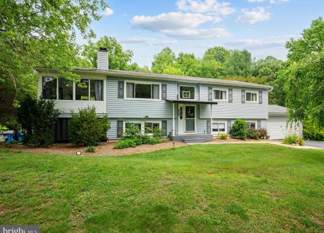 Property at 635 Teton Ct, Lothian, MD 20711, 4 beds, 3 baths
