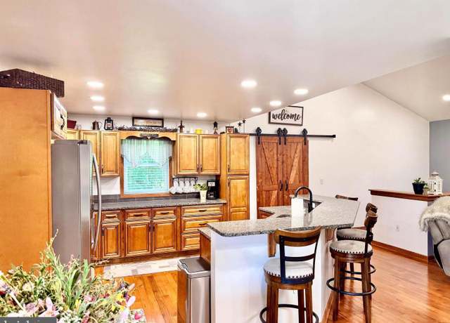 Property at 12105 Cash Vly, Cumberland, MD 21502, 3 beds, 2.5 baths