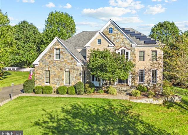 Property at 12827 Doe Ln, North Potomac, MD 20878, 6 beds, 4.5 baths