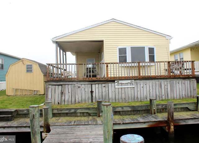 Property at 620 Gulf Stream Dr, Ocean City, MD 21842, 3 beds, 1.5 baths