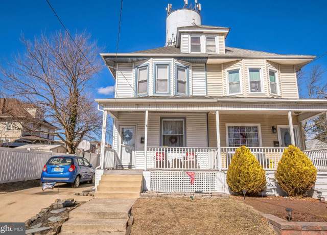 Property at 911 Gaunt St, Gloucester City, NJ 08030, 4 beds, 1 bath