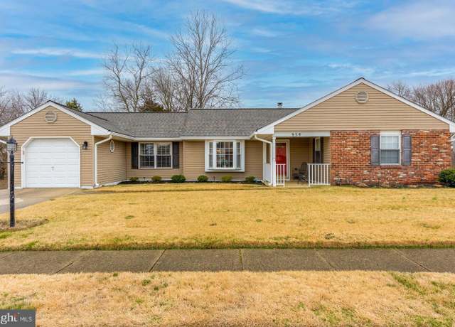 Property at 956 N Beecham Rd, Williamstown, NJ 08094, 3 beds, 2 baths