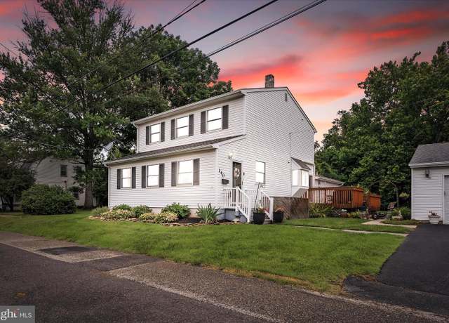 Property at 140 Grandview Ave, Hamilton, NJ 08620, 4 beds, 3 baths