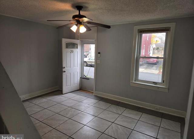 Property at 29 Upland Ave, Brookhaven, PA 19015, 2 beds, 1 bath