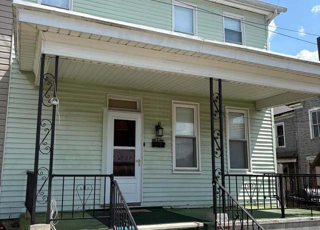 Property at 3 6th St, Mifflintown, PA 17059, 3 beds, 1 bath