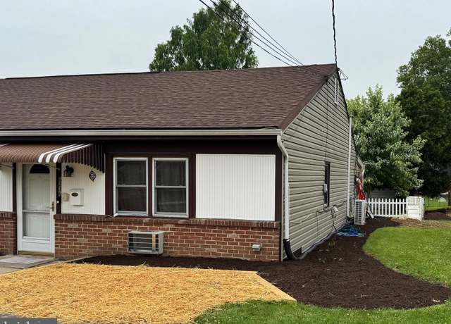 Property at 6236 Lemon St, East Petersburg, PA 17520, 2 beds, 1 bath