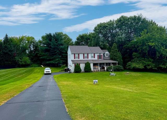 Property at 22 Windy Knoll Dr, Royersford, PA 19468, 4 beds, 2.5 baths