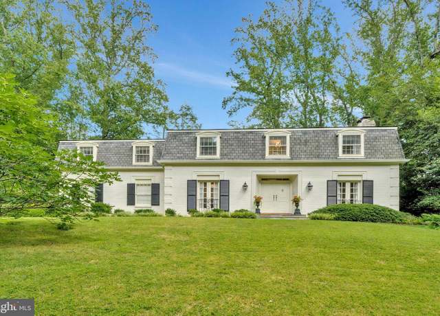 Property at 865 Merriewood Ln, Mclean, VA 22102, 4 beds, 3.5 baths